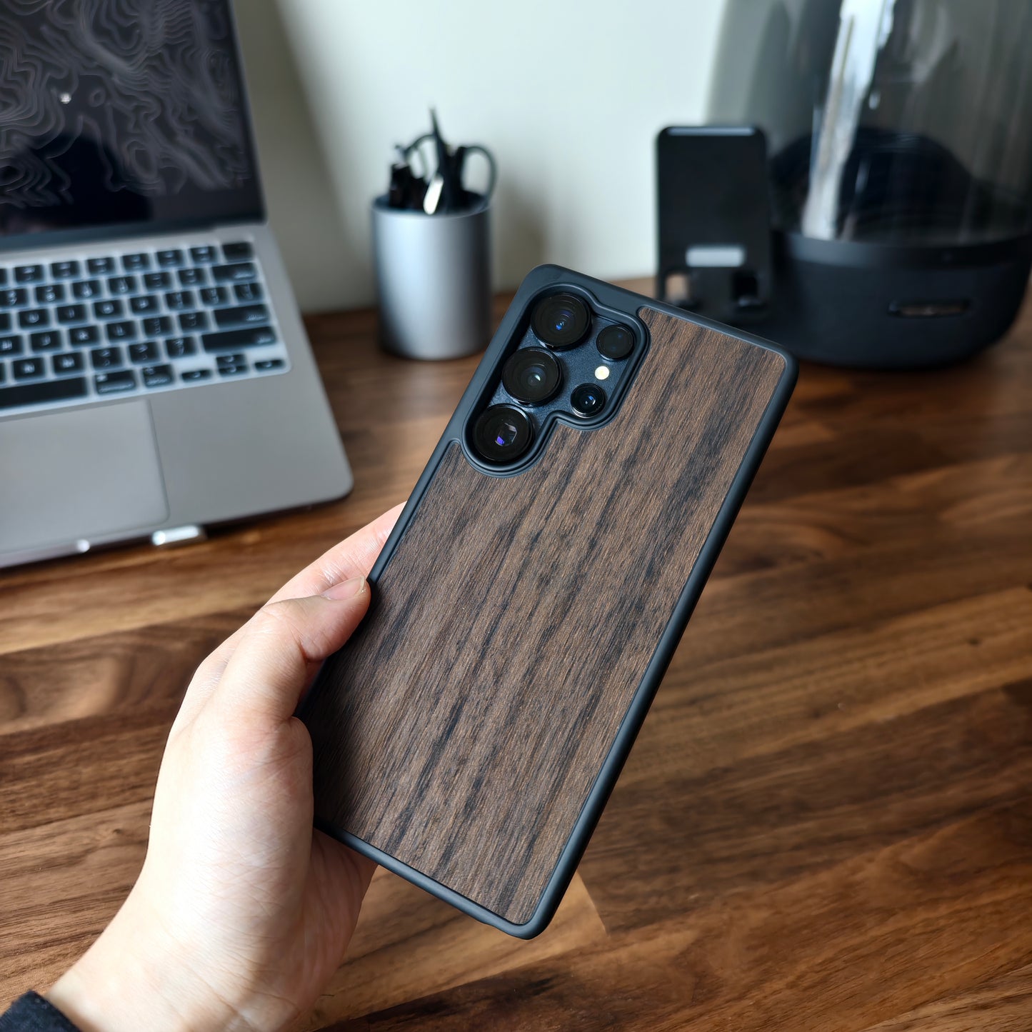 Airfilm品牌 - Defender Magsafe Case Walnut Wood 胡桃木