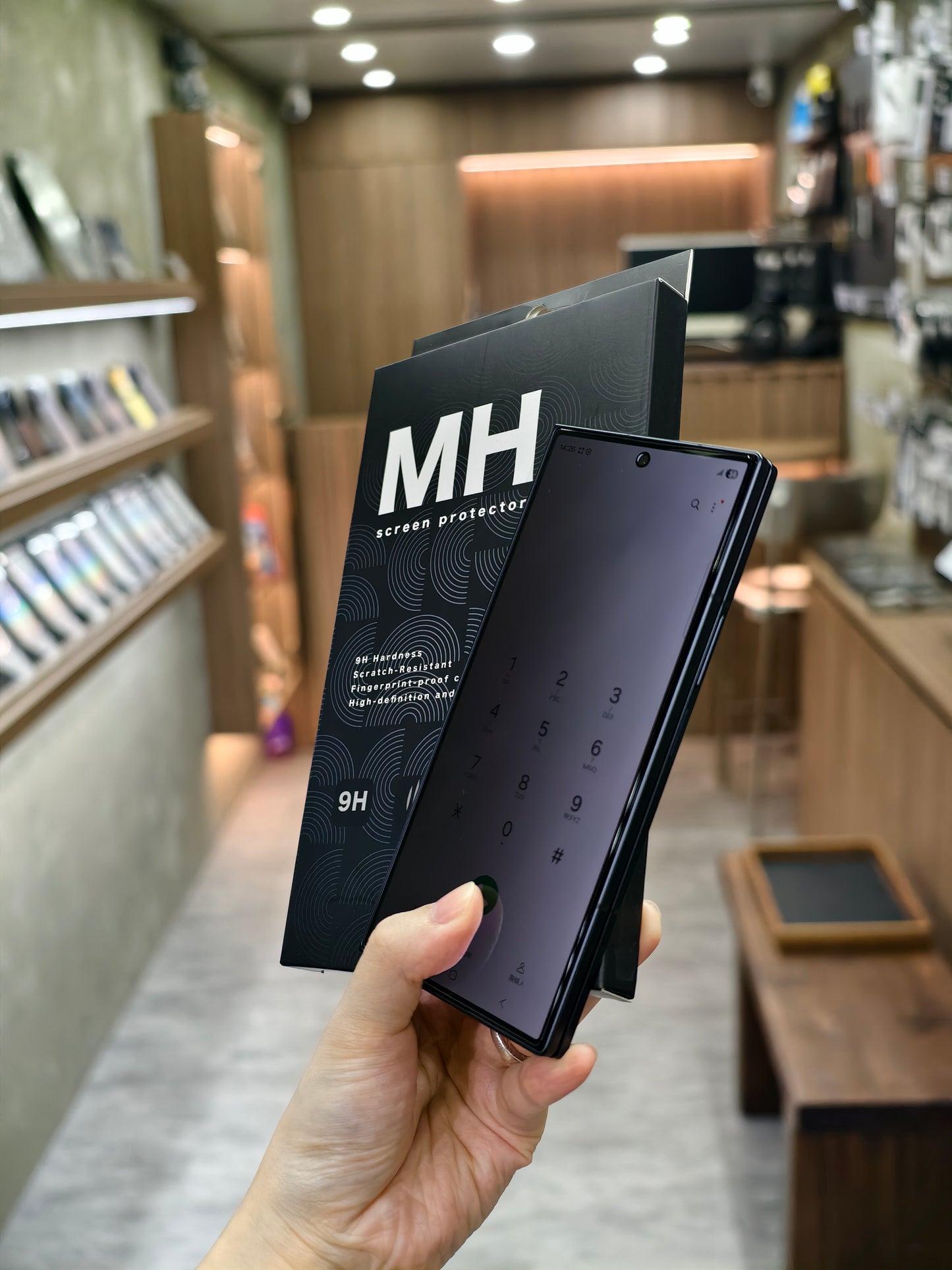 MH品牌 - 全屏防偷窺玻璃保護貼《(不使用手機殻)|Z Fold7