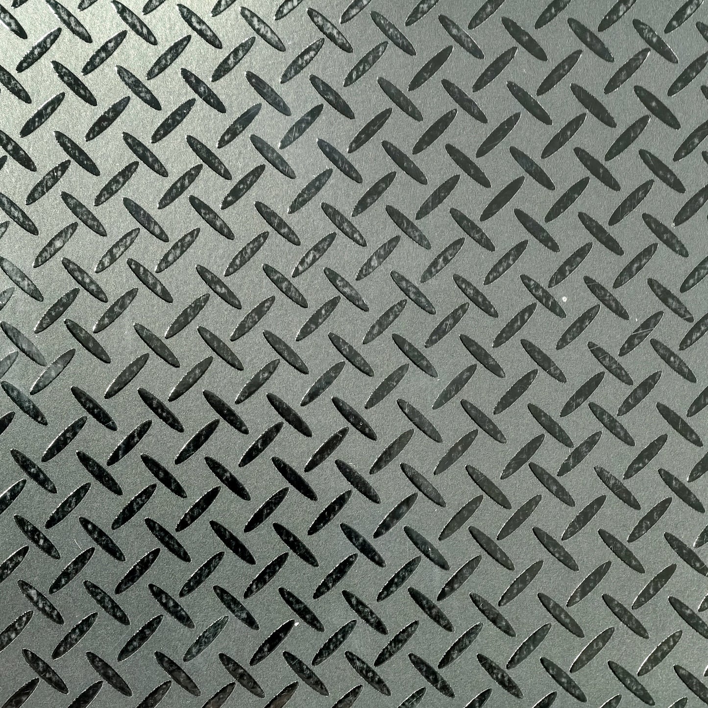 工業風金屬板 Industrial-chic steel floors