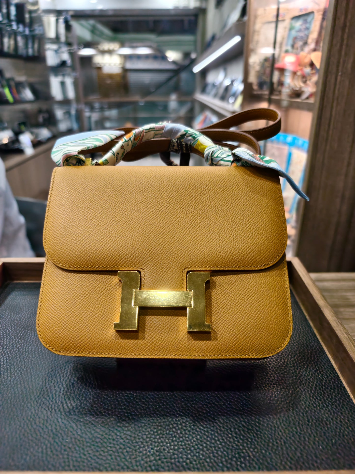 Hermès Constance 金屬扣貼膜