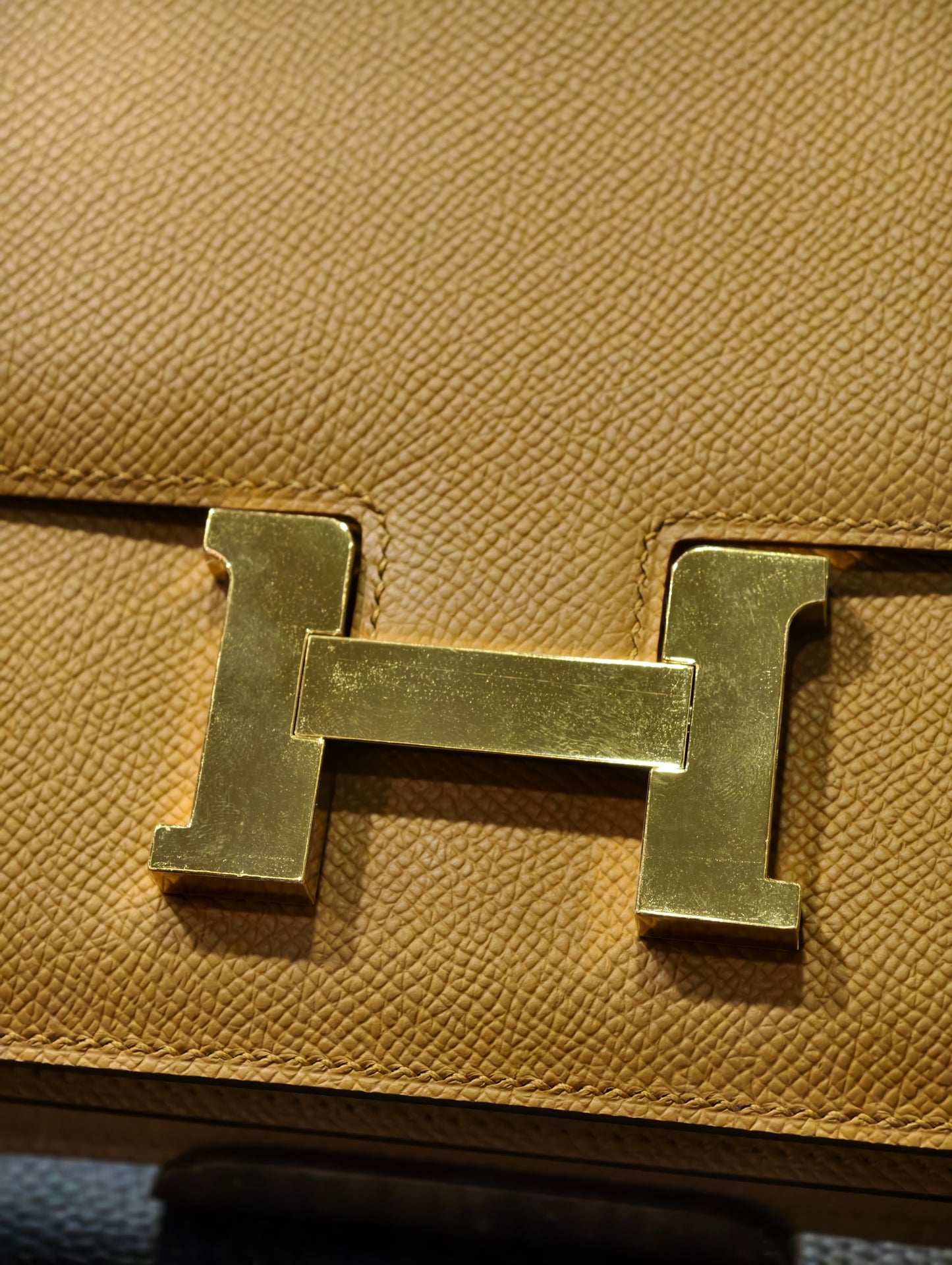 Hermès Constance 金屬扣貼膜